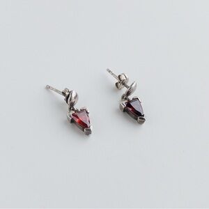 Vintage Sterling Silver Trillion Cut Garnet Stone Earrings Drop Dangle Studs